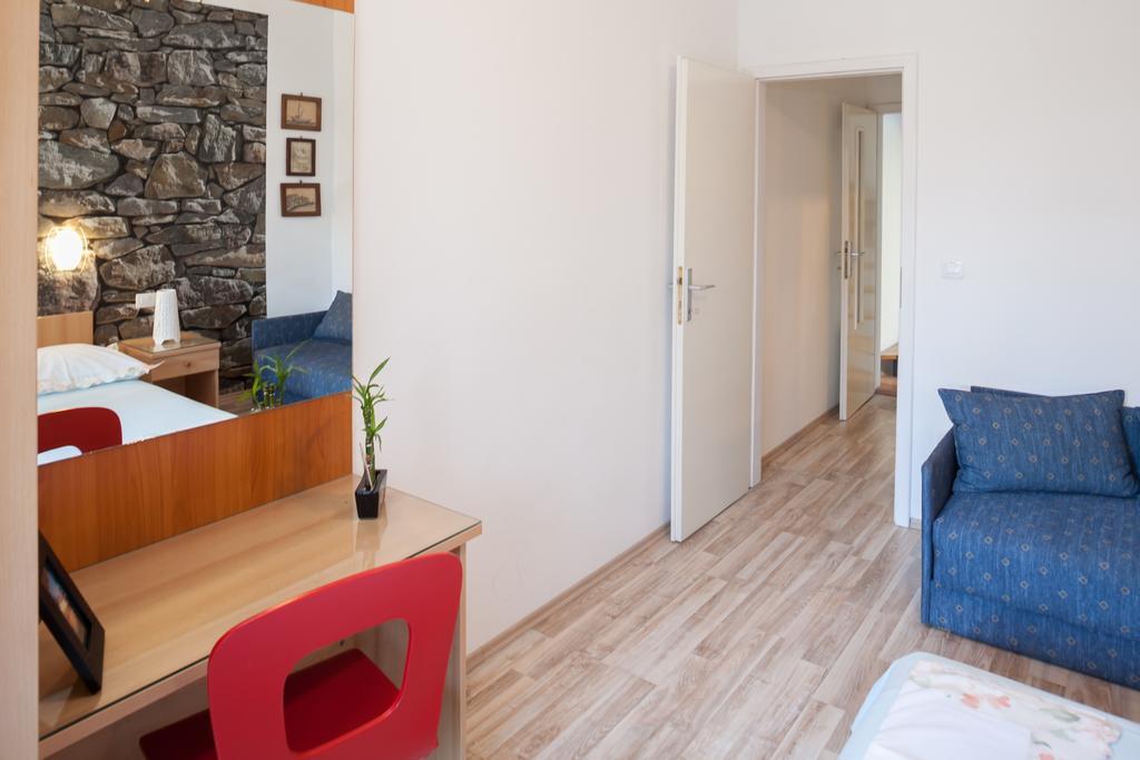 Holiday Home Porat Podgora Oda fotoğraf
